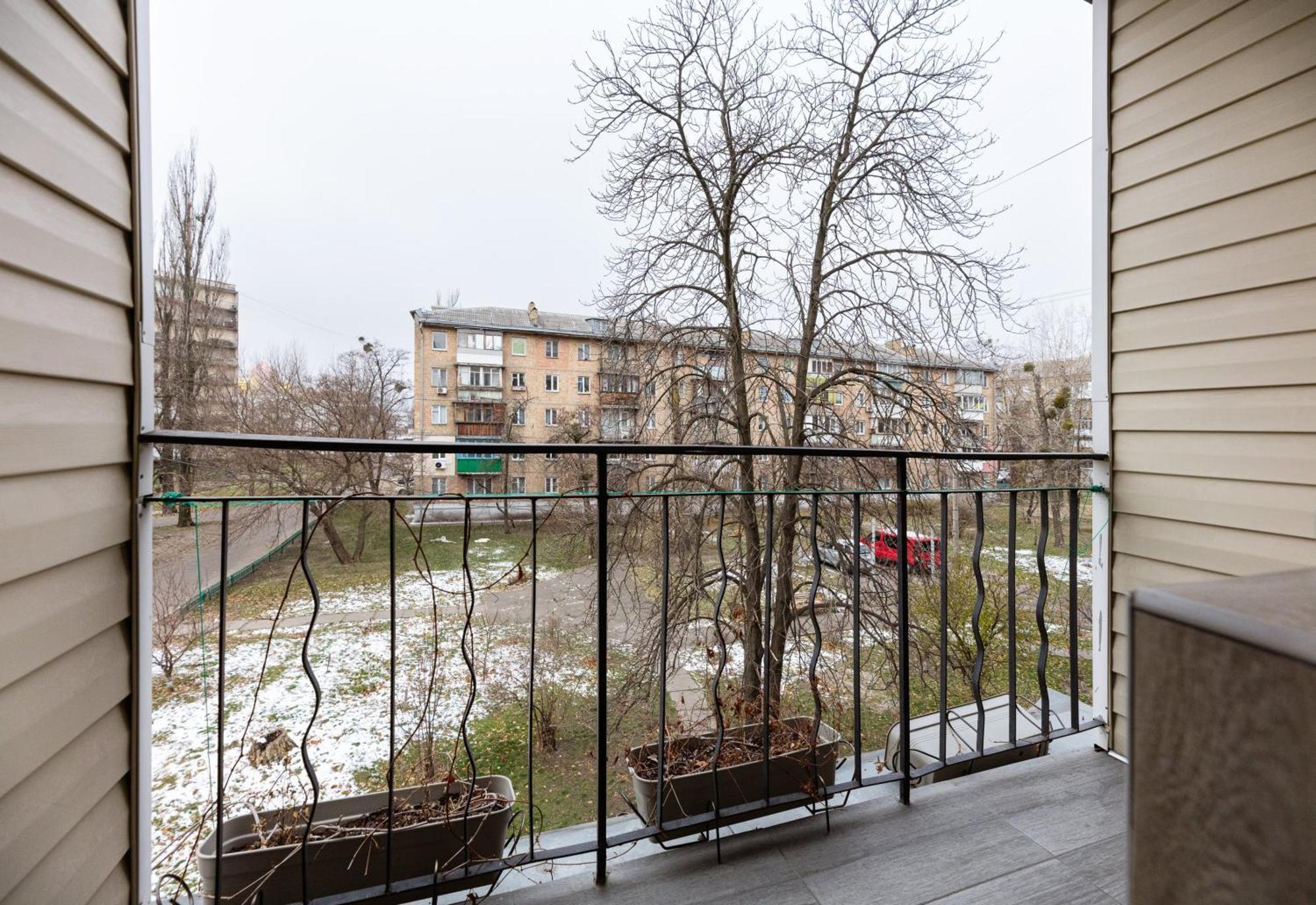 Апартаменти Дарницька Площа Kiev Exterior foto